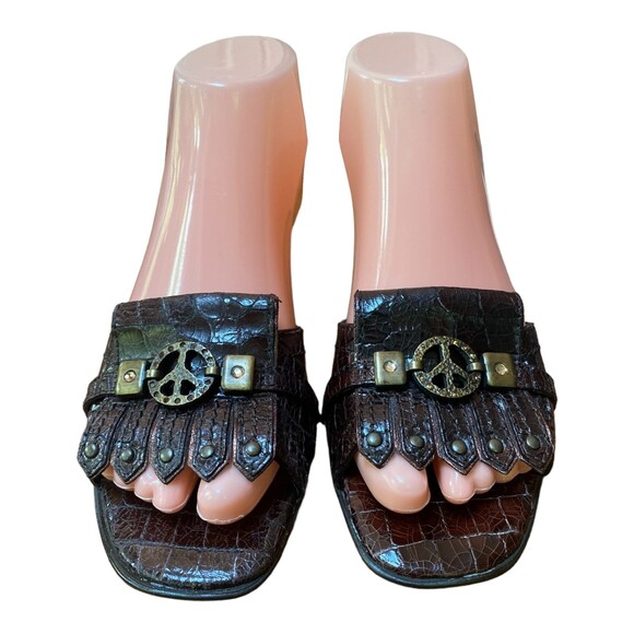 Donald J.Pilner Couture Sz 7.5M Brown Antique Gator Leather Kitten heel sandals - Picture 2 of 12